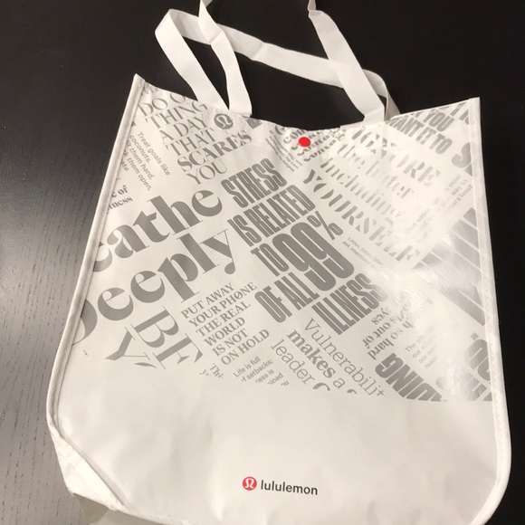 lululemon holiday shipping